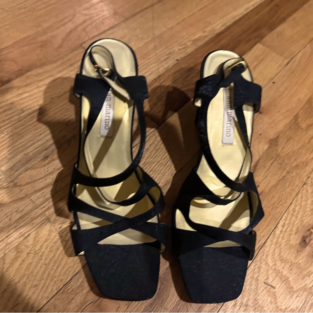 Ann Marino gold black heels
